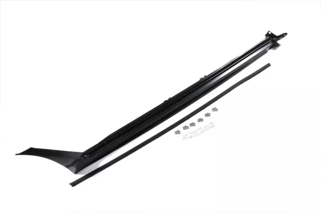 Primed Passenger Side Rocker Panel Molding