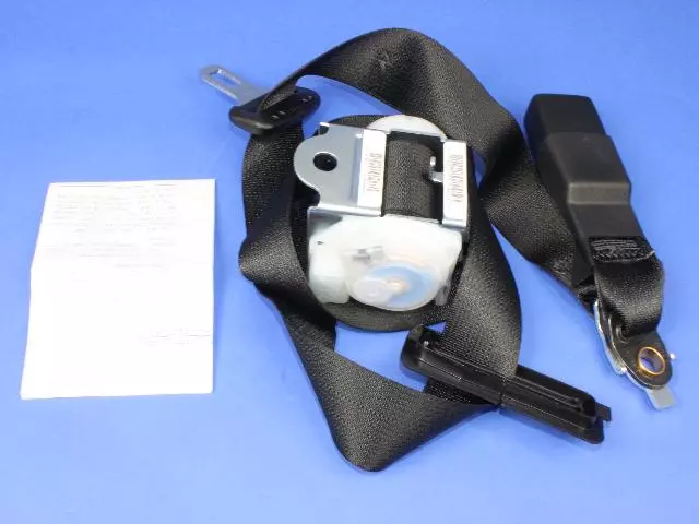 2nd Rear Center Seat Belt