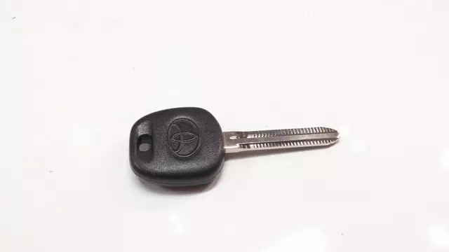 89785-60160 - Genuine Toyota Master Uncut Transmitter Transponder