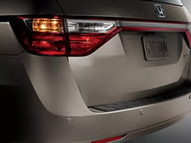 2011-2013 Honda Odyssey - Back-Up System Obstacle Sensors