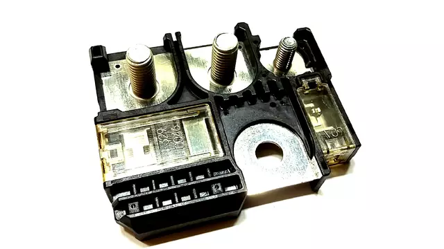 ICE SBF Slow Blow Fuse　フォレスター SK5 / CB18 Slow Blow Fuse 82211FJ020 | OEM Parts Online