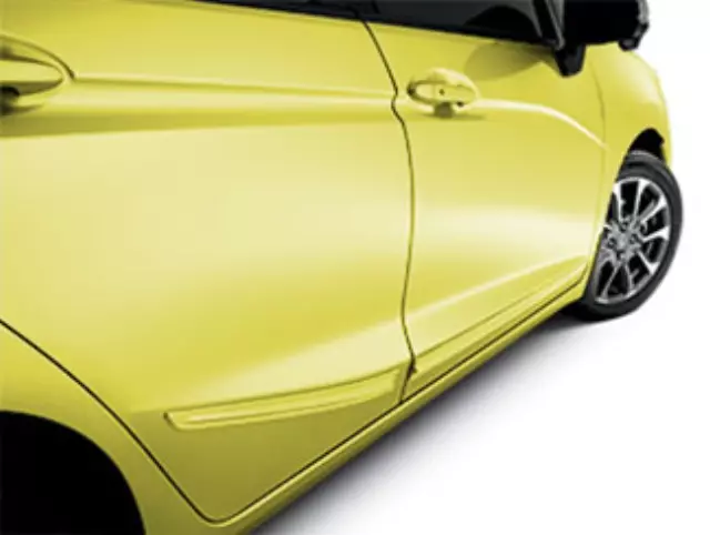 Body Side Molding - Mystic Yellow Pearl