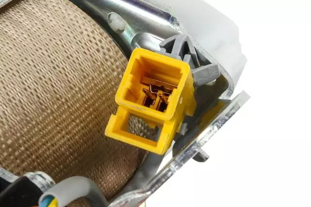 Light Cashmere Passenger Seat Belt with Retractor and Pre-Tensioner