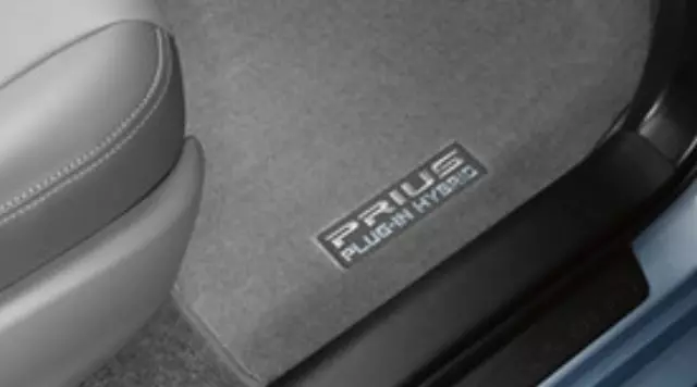 2012-2015 Toyota Prius - Prius Plug Floor Mats Gray