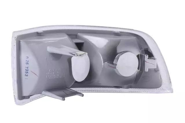 Passenger Side Front Turn Signal Lamp - GM (05975842)