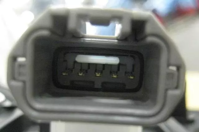 2010-2014 Toyota FJ Cruiser - Mirror Assembly Right