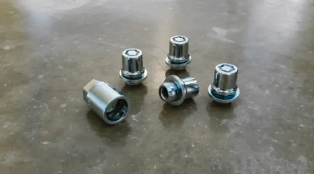 OEM 2007-2014 Toyota FJ Cruiser Wheel Lock Set Part # 00276-42960