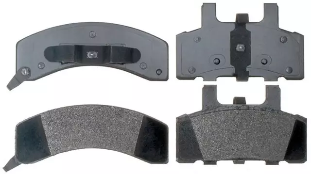 Front Disc Brake Pad Set