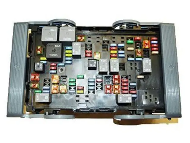 22798217 - OEM GM Junction Block | GMPartsCenter.net | GM