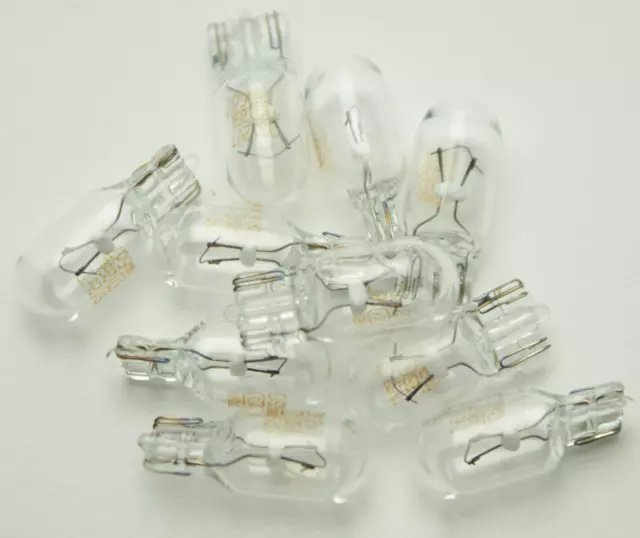 Ten-Qoo　1205 99132-12050 Toyota OEM Genuine BULB (FOR CENTER STOP LAMP