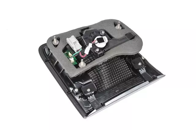 2013-2017 GMC - Rear Body Structure Auxiliary Signal Lamp