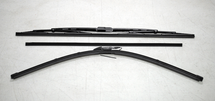 thumbnail image 2 of Front Windshield Wiper Blades Pair For Toyota Matrix 2003-2008 - 21" Driver & 18" Passenger, All-Season 2 of 9