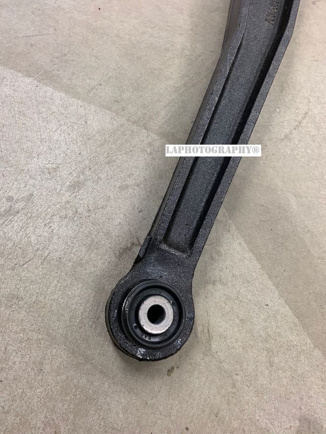 7C3Z-3007-A - 7c3z-3007-a 2014 2015 2016 2017 2018 2019 Ford