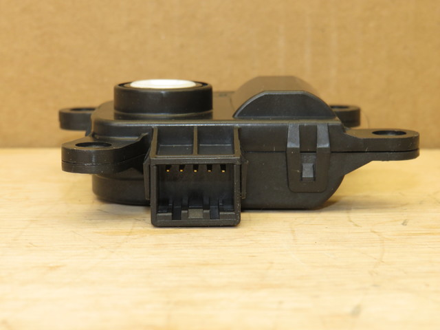 97154-3Z000 - Actuator 2017-2025 Kia | Kia Cheap Parts