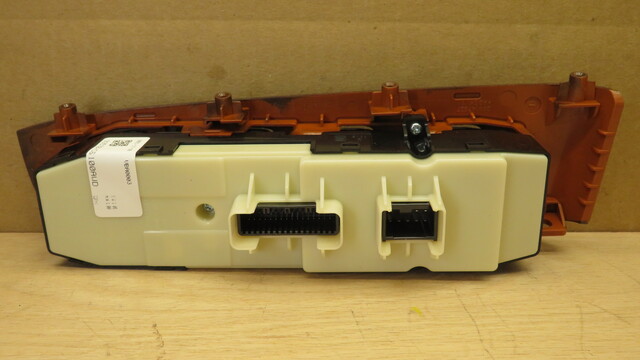 【売り切れ】 93570-C6100AWD - Window Switch 2016-2018 Kia Sorento | Kia Cheap Parts