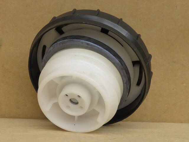 その他 Taka Genuine Kia Fuel Tank Cap Tether 31010-J9000 for sale online