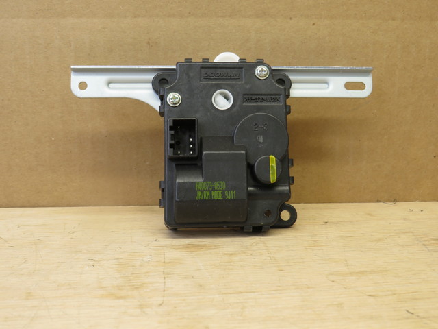 97154-2E200 - Actuator 2005-2010 Kia Sportage | Kia Cheap Parts