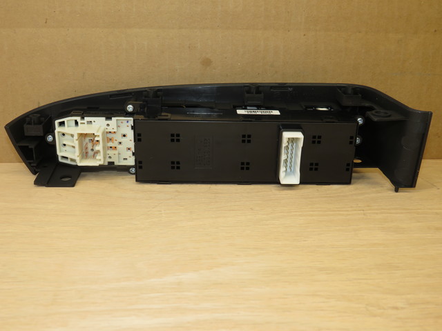 93570 B2010CA - Door Window Switch 2014-2015 Kia Soul | Kia Cheap