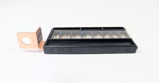 はや Genuine Acura MDX - Fuse D Multi Block (60A/50A/40A/30A) 38232-STX