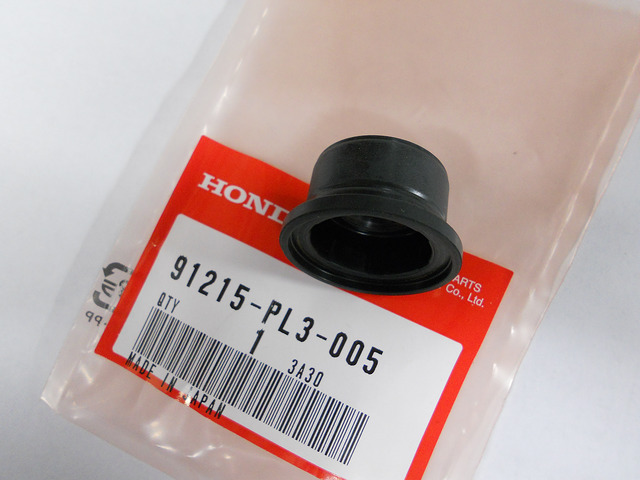 91215-PL3-005 - 1996-2000 Honda Civic - Oil Seal (14X25X17.5