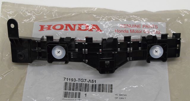 Genuine Honda 2019-2022 Honda Pilot - Spacer R Front Bumper Side
