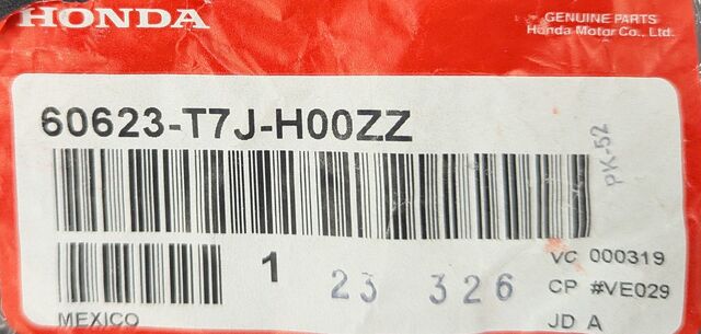 60623-T7J-H00ZZ - 2016-2022 Honda HR-V - Bracket R Front Fender