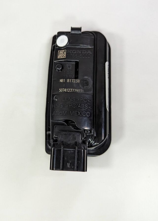 たれぱんだ 74810-THR-A02 - 2018-2024 Honda Odyssey - Lift Gate Switch