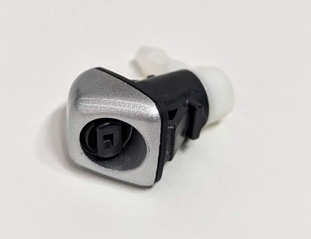 76810-STX-A10ZE - 2007-2009 Acura MDX - Nozzle Assembly, R Front
