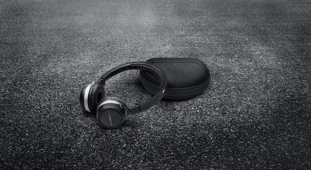 Genuine Porsche 970-558-318-00 |Bluetooth Headphones | FREE