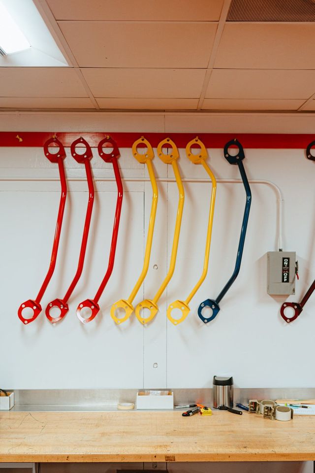 Challenger Charger 300 Single Front Strut Tower Brace Pettys Garage