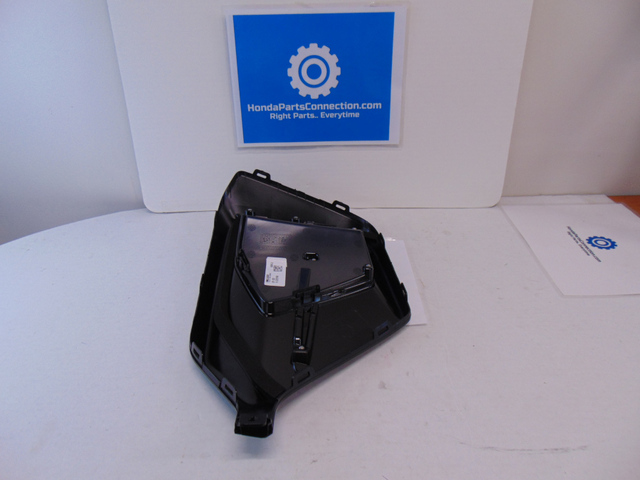 71513-TGG-A50ZF - Garnish Assembly R Rear Bumper Side *NH731P