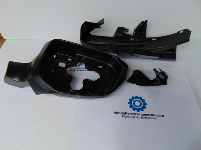 76205-TBC-A02ZA - 2016-2021 Honda Civic - Housing Set R *NH70