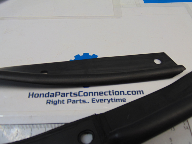 74146-TEA-T00 - 2017-2021 Honda Civic - Rubber Hood Seal | Honda