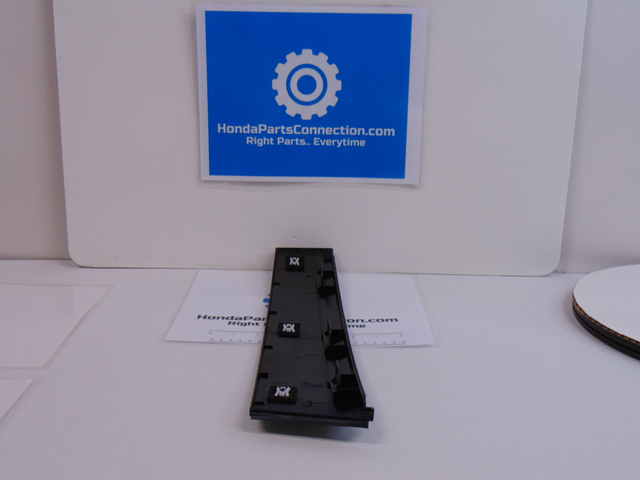 72470-SH2-A01 - 1990-1991 Honda CRX - Garnish L Door Sash