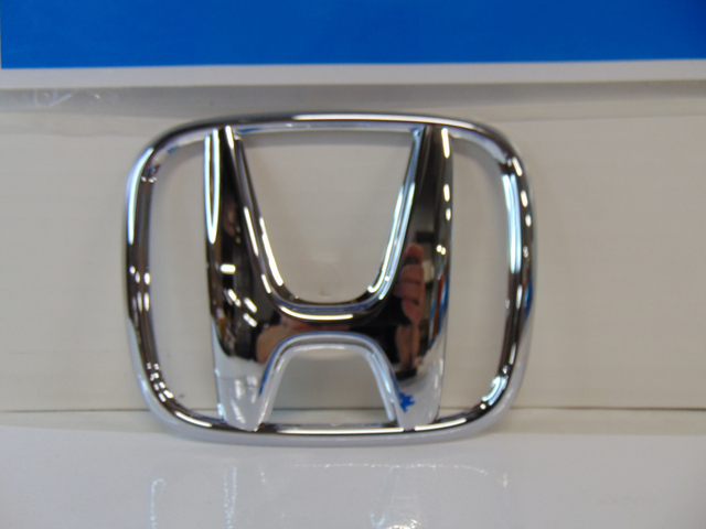 Genuine Honda OEM Emblem - Part #75700-T5A-000 - Fits 2018-2022 HR-V & Fit