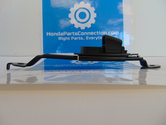 81460-TEZ-G01ZA - Adjuster Shoulder Slide *NH900L* (Deep Black