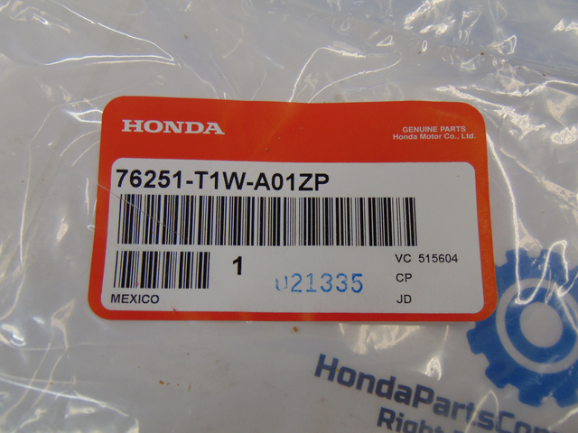 76251-T1W-A01ZP - 2016-2018 Honda HR-V - Cap L Skull *G539P