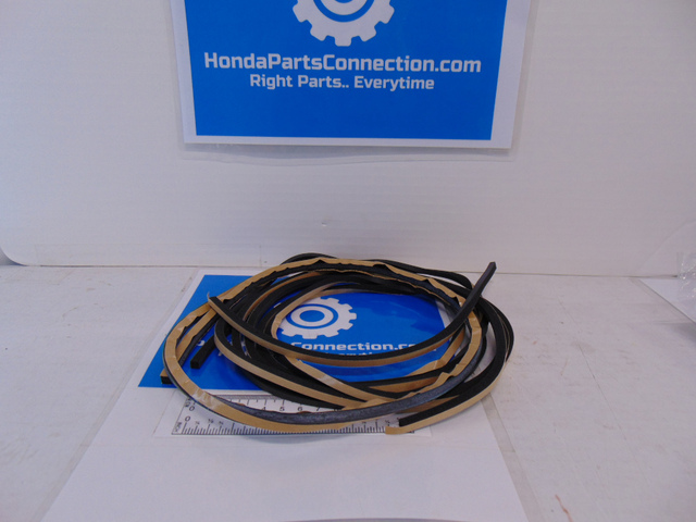 04731-SNA-A00 - 2006-2011 Honda Civic - Rubber Set Front