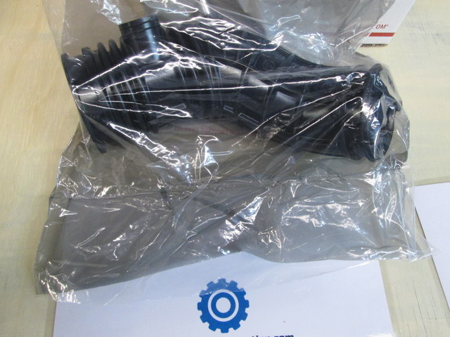 Genuine Honda 17228-RAD-L61 Air Flow Tube Genuine Honda 17228-RAD-L61 Air Flow Tube