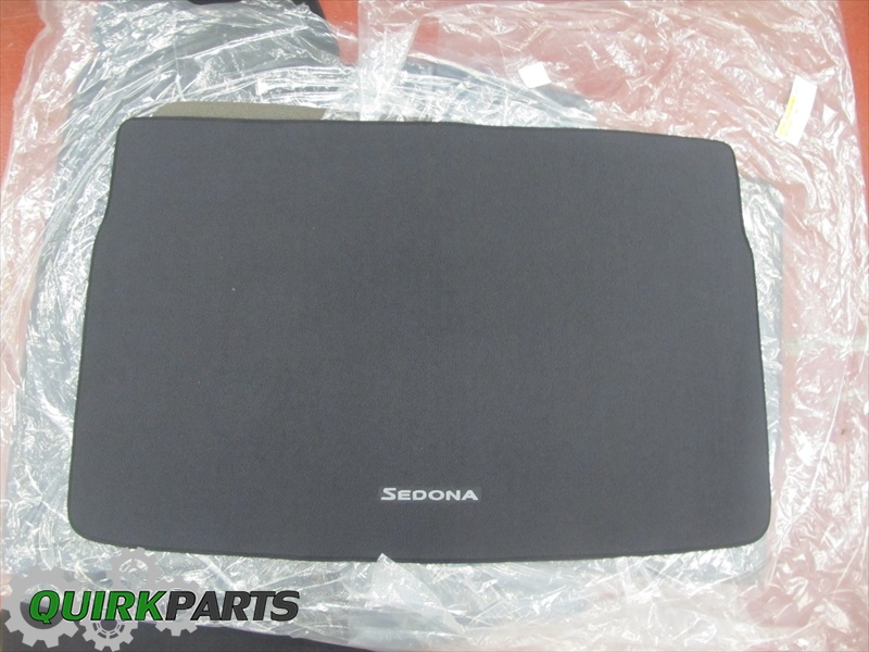20152018 Kia Sedona 2015 Kia Sedona Custom Carpet Cargo Area Mat