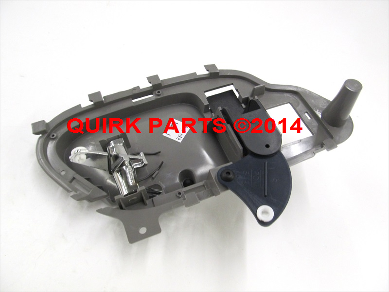 99-00 GMC Yukon Cadillac Escalade Passenger Interior Door Handle & Lock OEM NEW