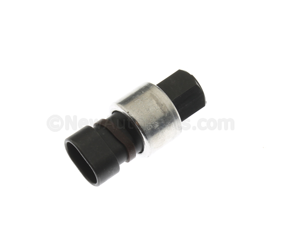 19992003 GM Air Conditioning Clutch Cycling Switch 1132749