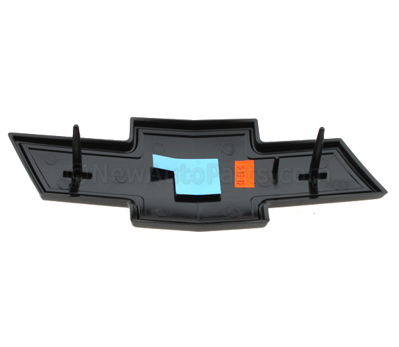 2007-2014 Chevrolet Front Grille Bowtie Emblem 22830014 | NewGMParts.com