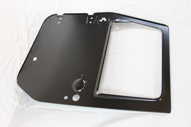 2007-2018 Jeep Front Door Panel, Right 68061642AB | My Mopar Parts