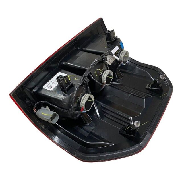 福まつ NZ6Z-13405-E - Tail Lamp Assembly 2022-2025 Ford Maverick | The