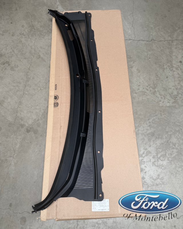2013-2019 Ford Taurus Windshield Grille Cowl Panel w/ Seal | OEM