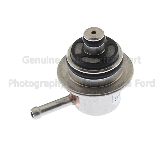 HU2Z9C968A - Fuel System: Fuel Pressure Regulator for Ford: E-150, E-150 Club Wagon, E-150 Econoline, E-150 Econoline Club Wagon, E-250, E-250 Econoline, E-350 Econoline Club Wagon, E-350 Super Duty, Excursion, Expedition, F-150, F-150 Heritage, F-250, F-250 Super Duty, F-350 Super Duty | Lincoln: Blackwood, Navigator Image