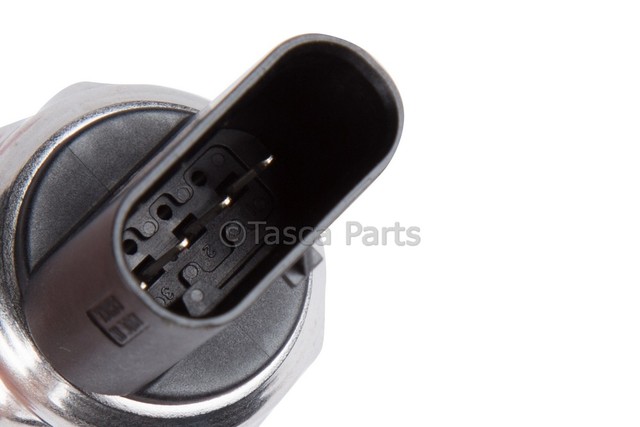 GM Fuel Injection Pressure Sensor 12623130 (12673824) For 2013-2016 Silverado
