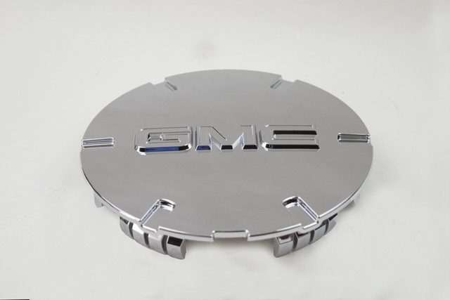Part# 9597571 Bright Chrome Center Cap