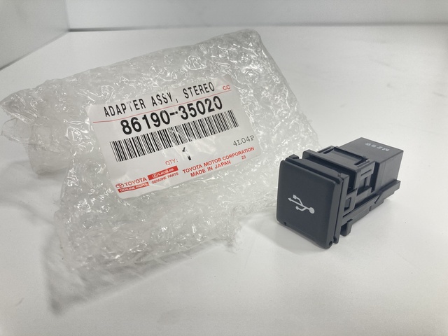まちゃと Genuine Toyota Stereo Jack Adapter Assembly 86190-35020 | eBay